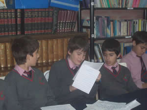 Desayuno literario en inglés en la biblioteca del San Javier