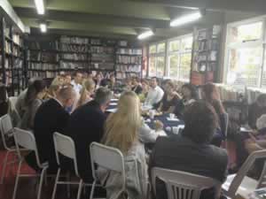 Desayuno de padres para organizar kermesse