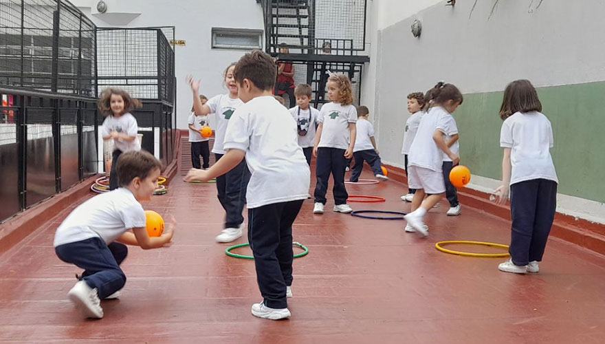 Educación Física - The Green House Kindergarten - Colegio San Javier