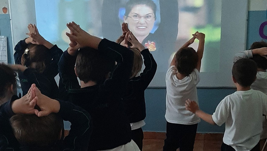 Yoga en Preescolar - The Green House Kindergarten - Colegio San Javier